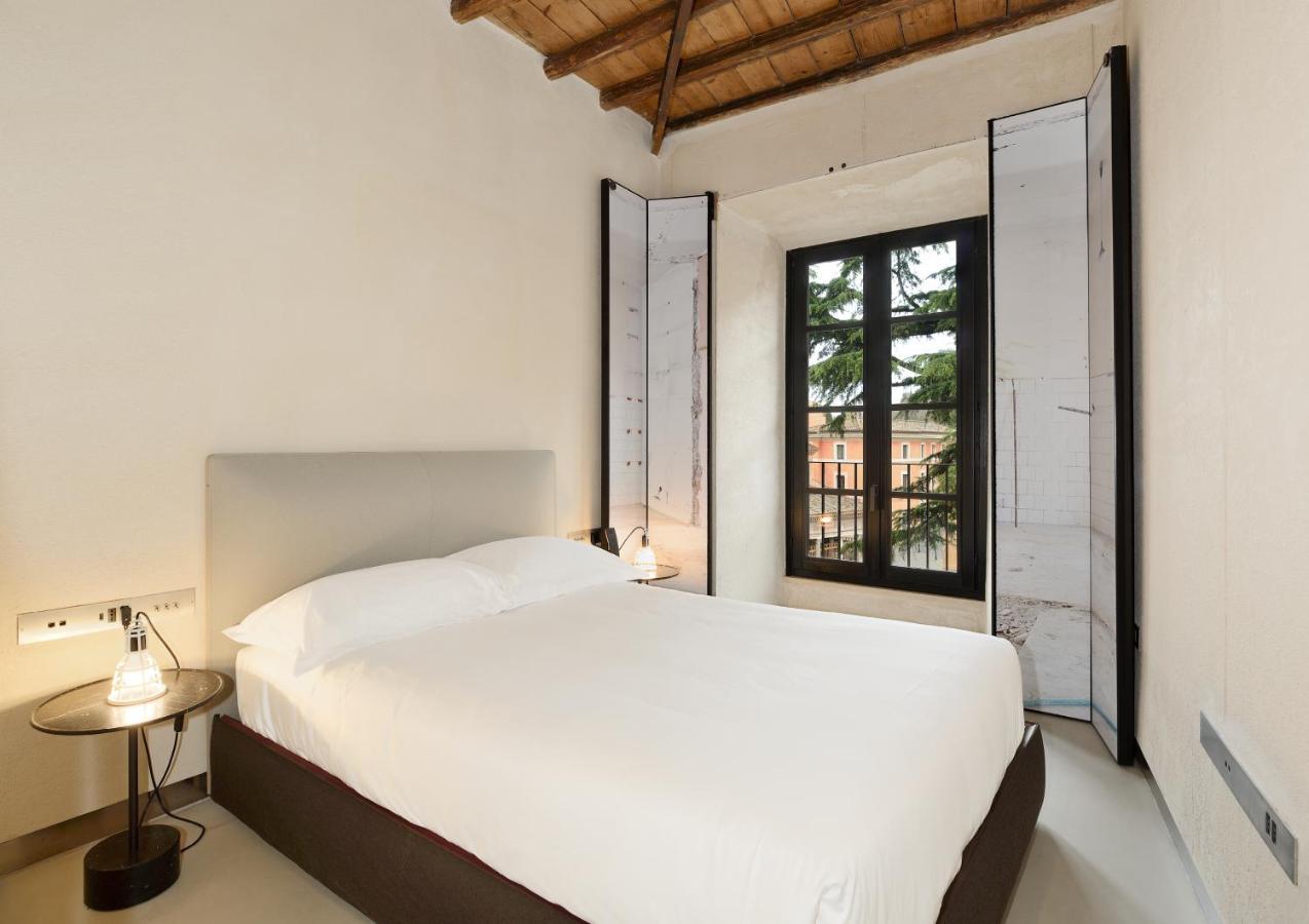 Rhinoceros Aparthotel โรม ภายนอก รูปภาพ